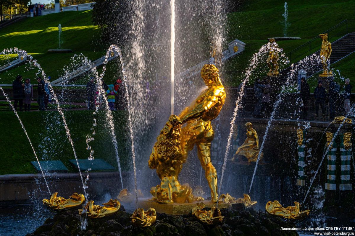 Петергоф. Фонтаны Нижнего парка (автобус)
