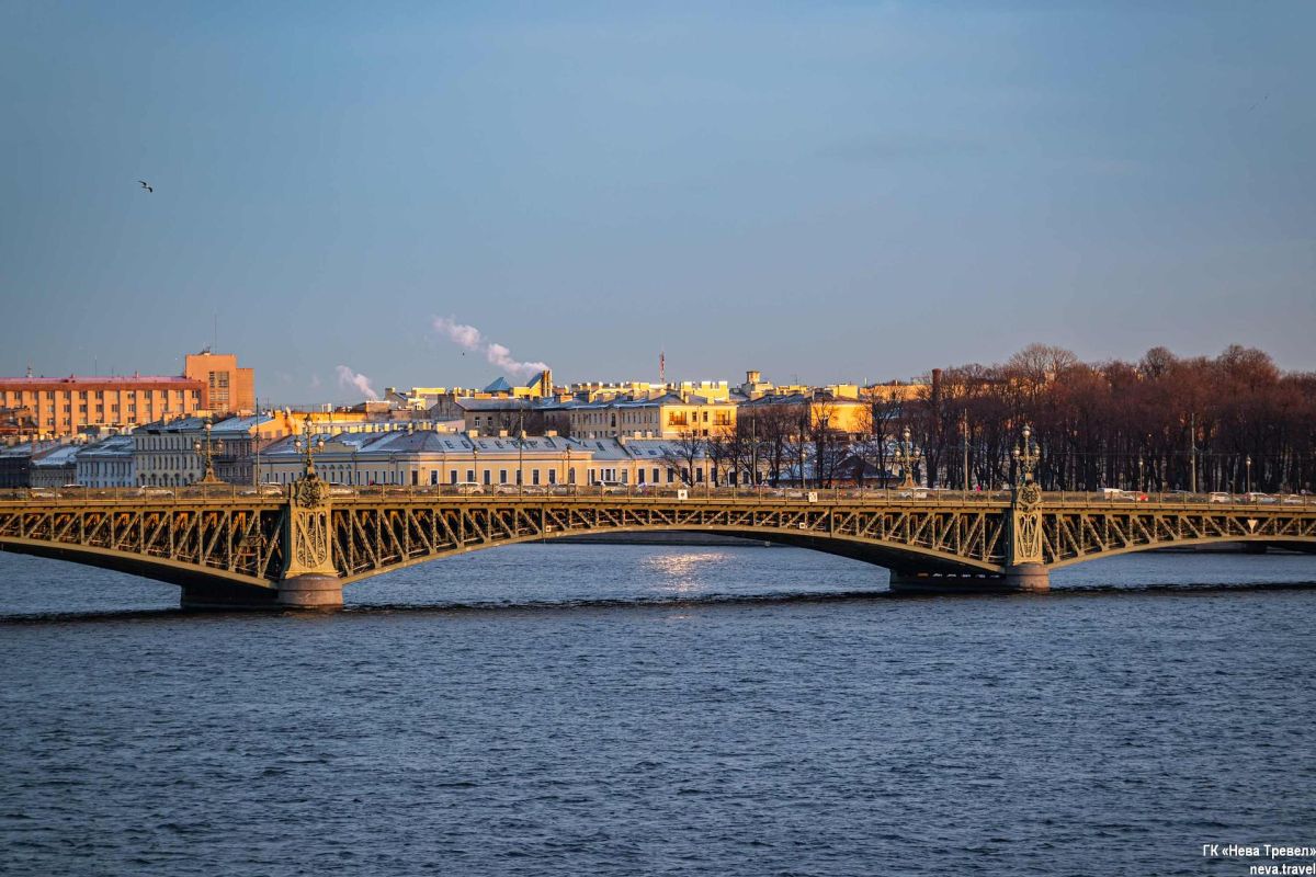 Обзорная экскурсия по Санкт-Петербургу (индивидуальная)
